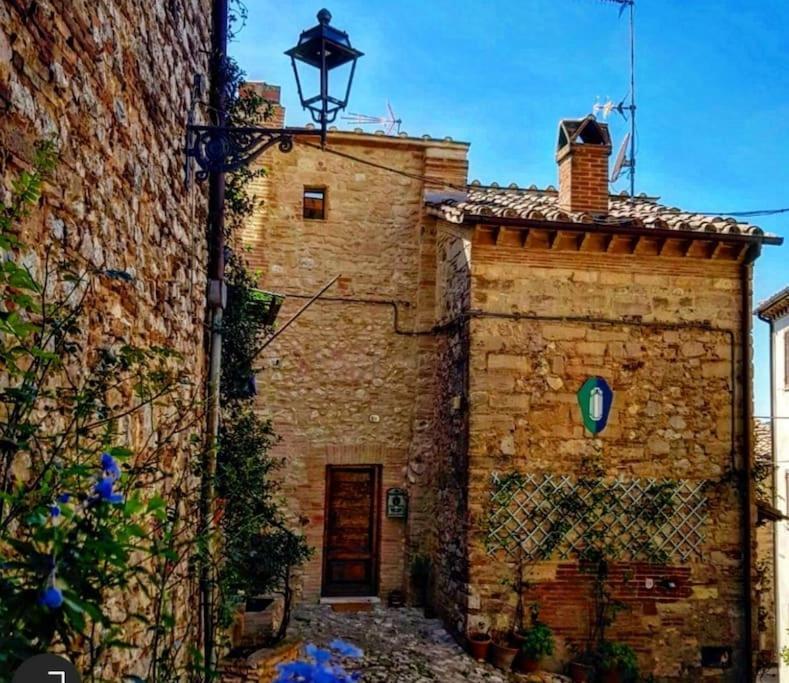 *La Torre Di Amelia* Nel Cuore Dell' Umbria מראה חיצוני תמונה